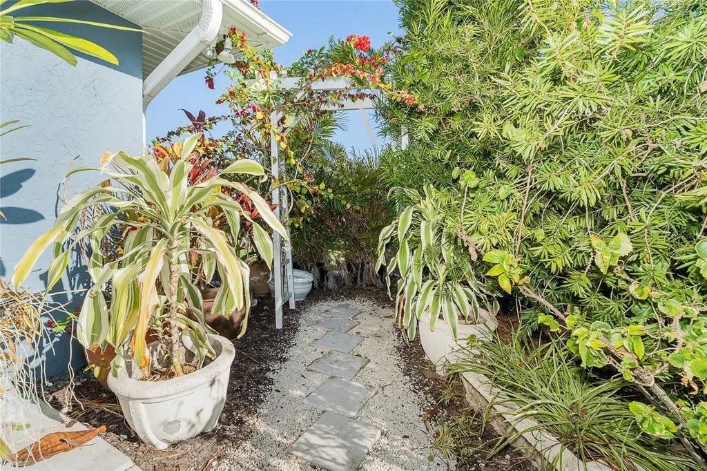 896 Clearview Drive Port Charlotte FL 33953