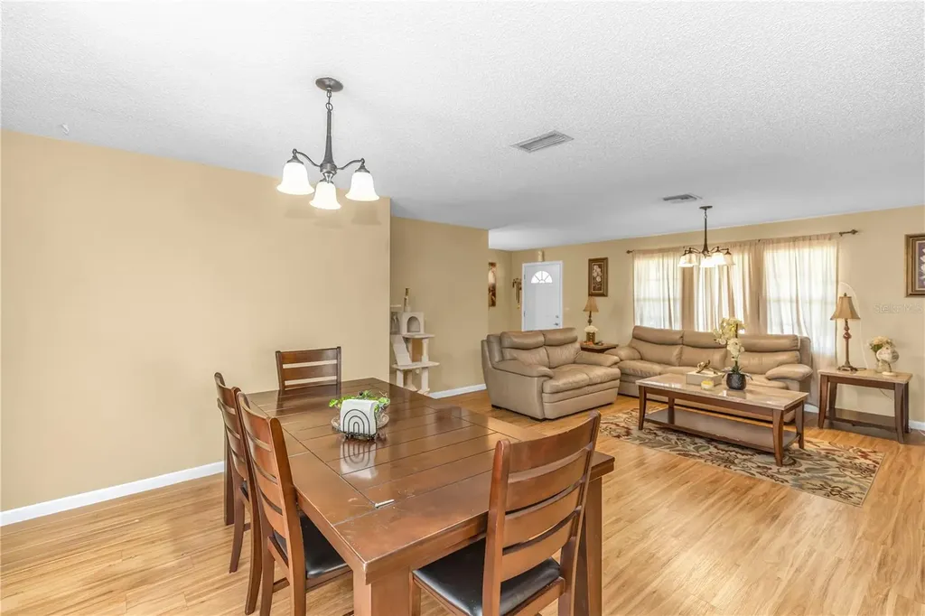 1642 Horseshoe Terrace Deltona FL 32738