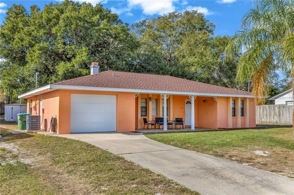 1642 Horseshoe Terrace Deltona FL 32738