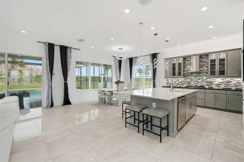 32423 Rosewood Meadow Lane Wesley Chapel FL 33543