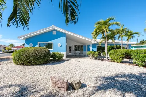 4550 Plaza Way St Pete Beach FL 33706