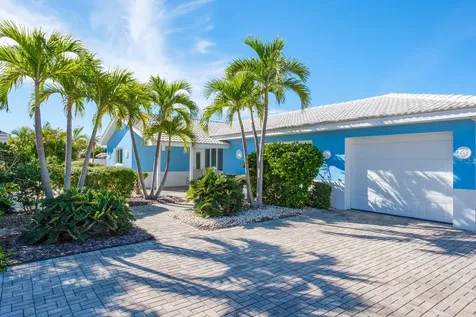 4550 Plaza Way St Pete Beach FL 33706