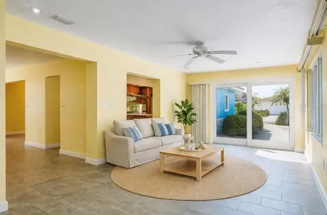 4550 Plaza Way St Pete Beach FL 33706