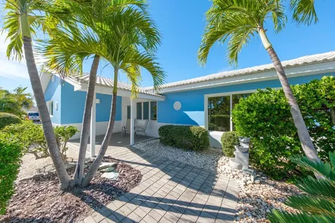 4550 Plaza Way St Pete Beach FL 33706