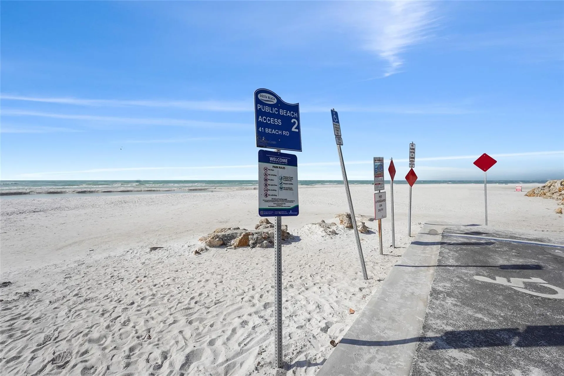 137 Avenida Messina Sarasota FL 34242