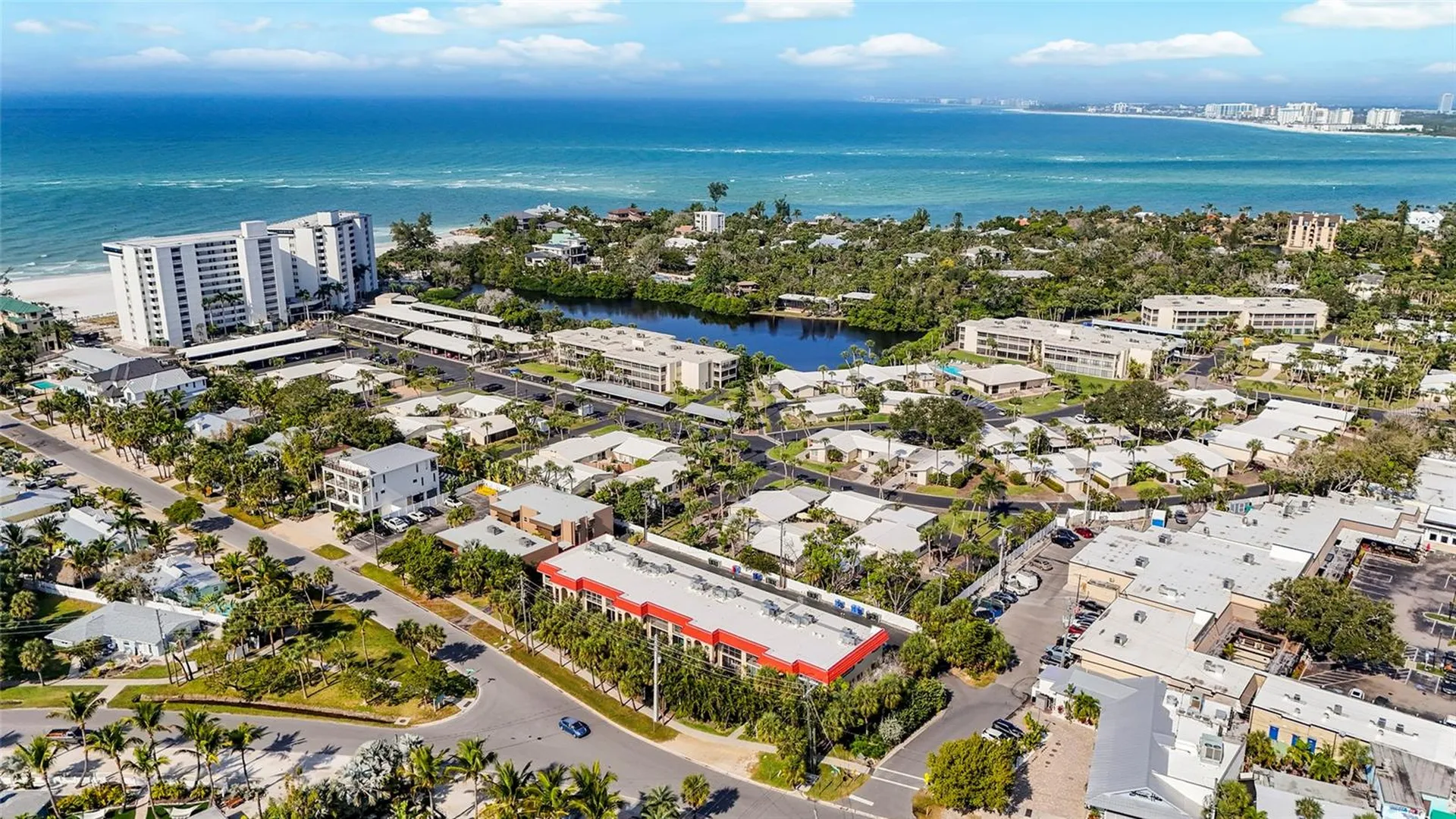 137 Avenida Messina Sarasota FL 34242