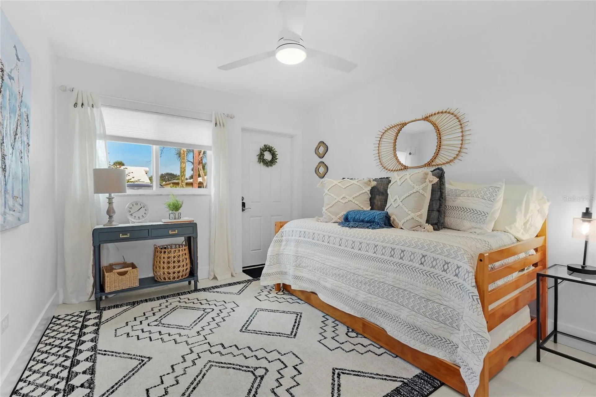 137 Avenida Messina Sarasota FL 34242