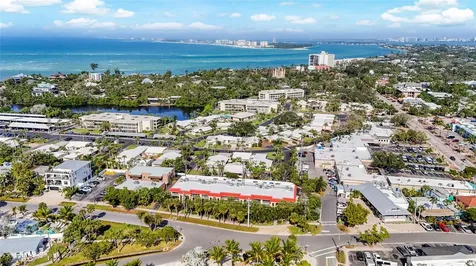 137 Avenida Messina Sarasota FL 34242