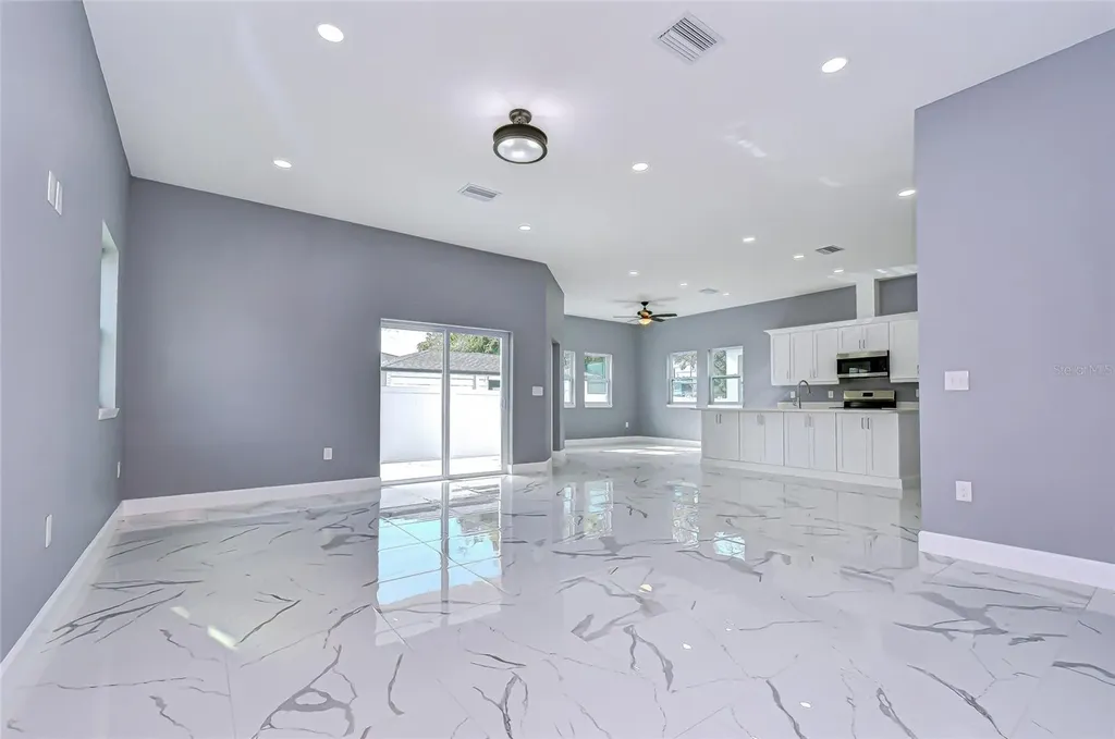 5312 76th Avenue N Pinellas Park FL 33781