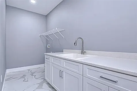 5312 76th Avenue N Pinellas Park FL 33781