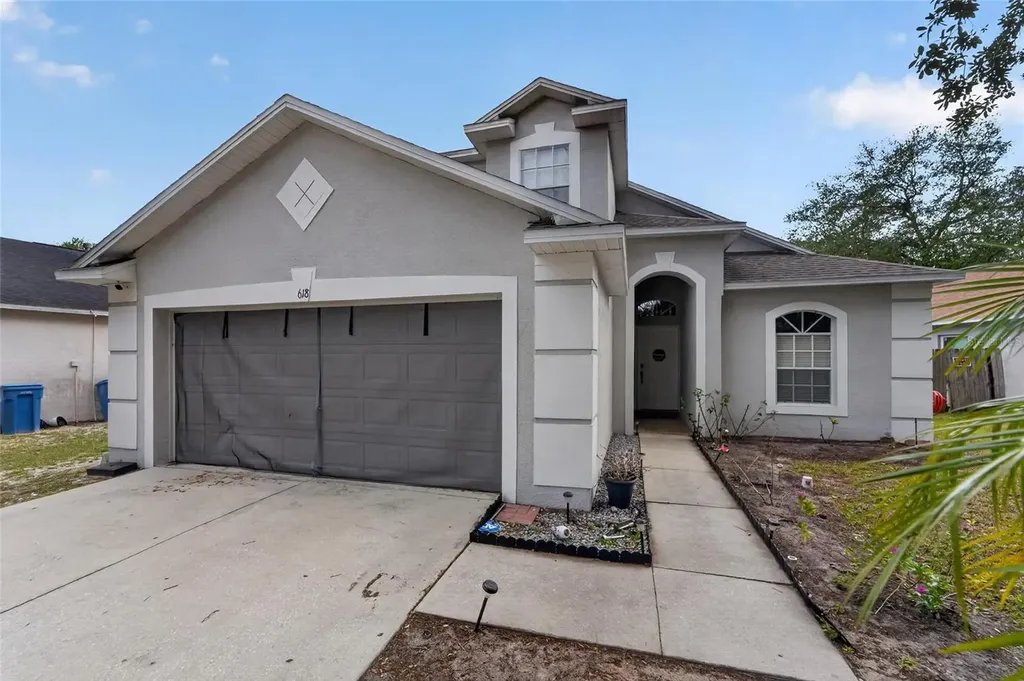 618 Somerstone Drive Valrico FL 33594
