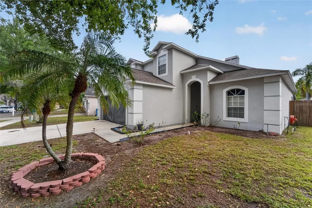 618 Somerstone Drive Valrico FL 33594