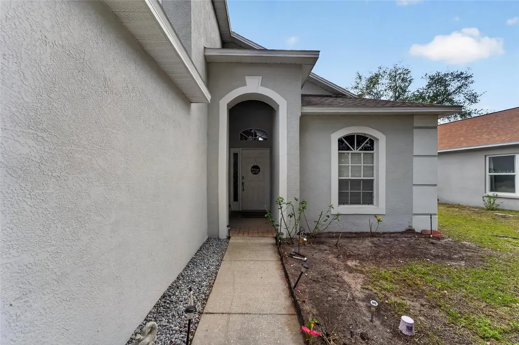 618 Somerstone Drive Valrico FL 33594