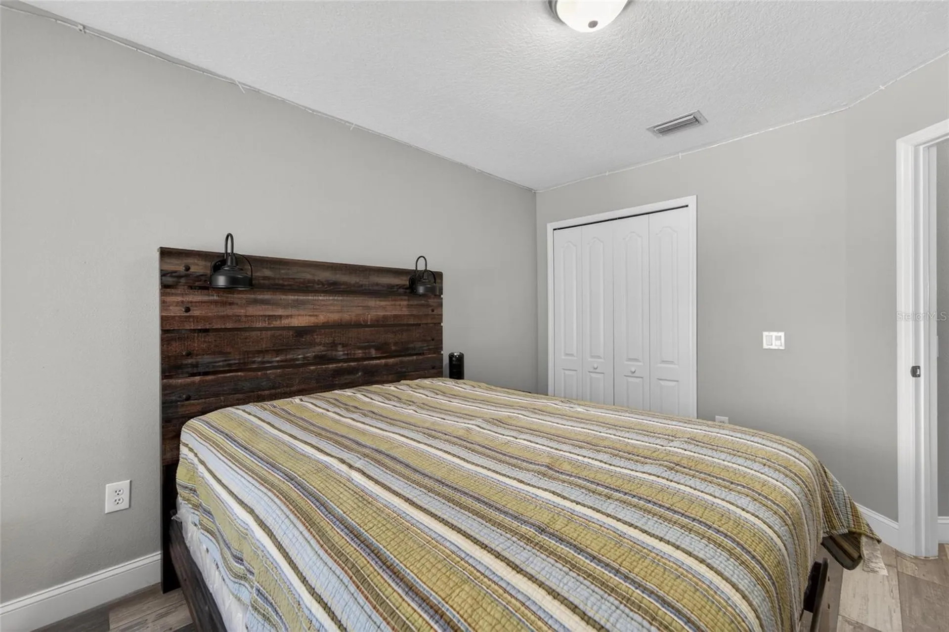 618 Somerstone Drive Valrico FL 33594