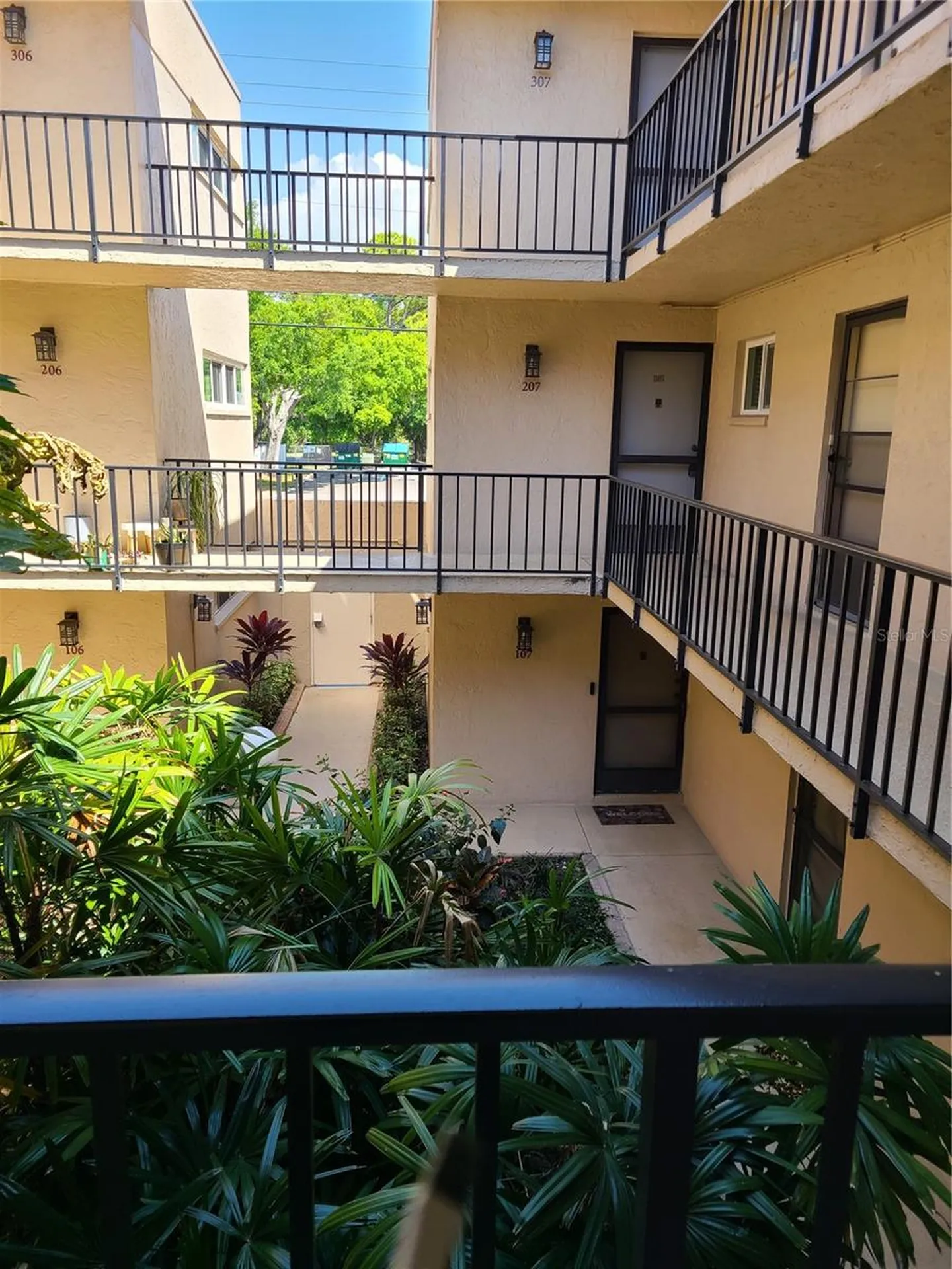 2763 Woodgate Lane Sarasota FL 34231