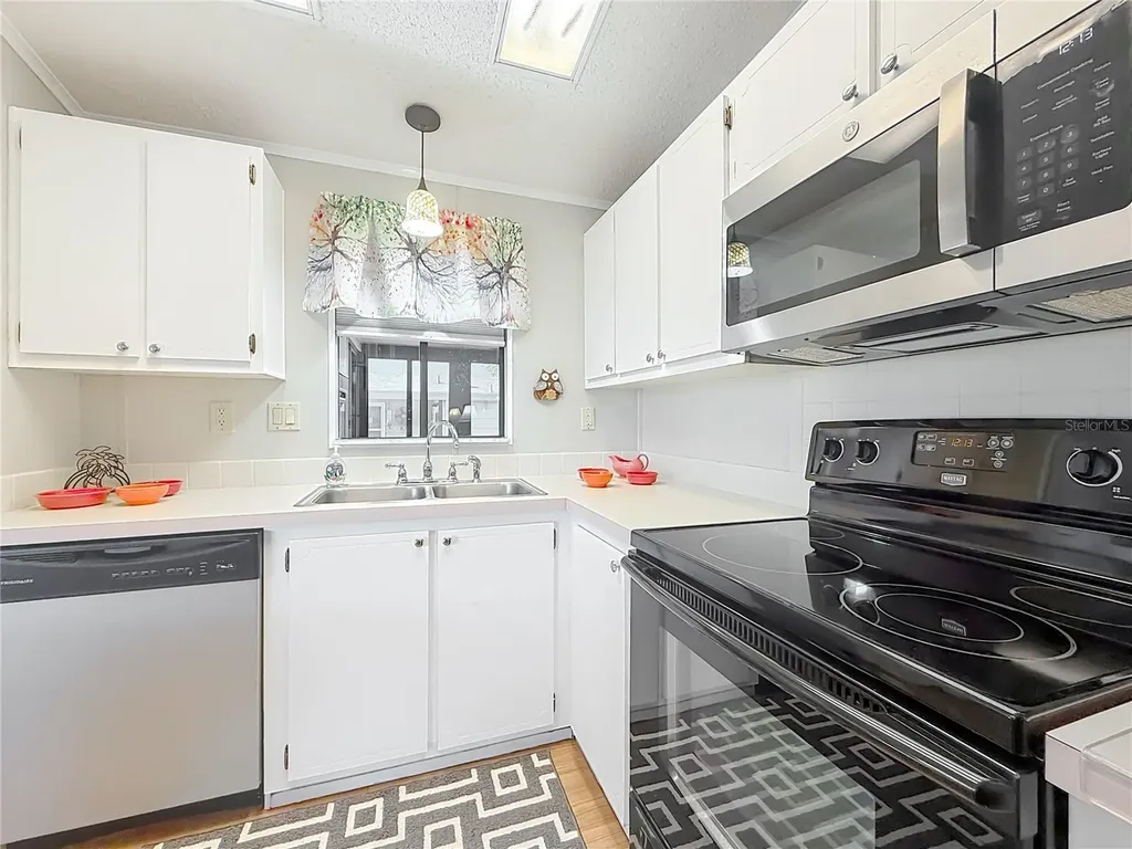 805 Camelia Court Lady Lake FL 32159