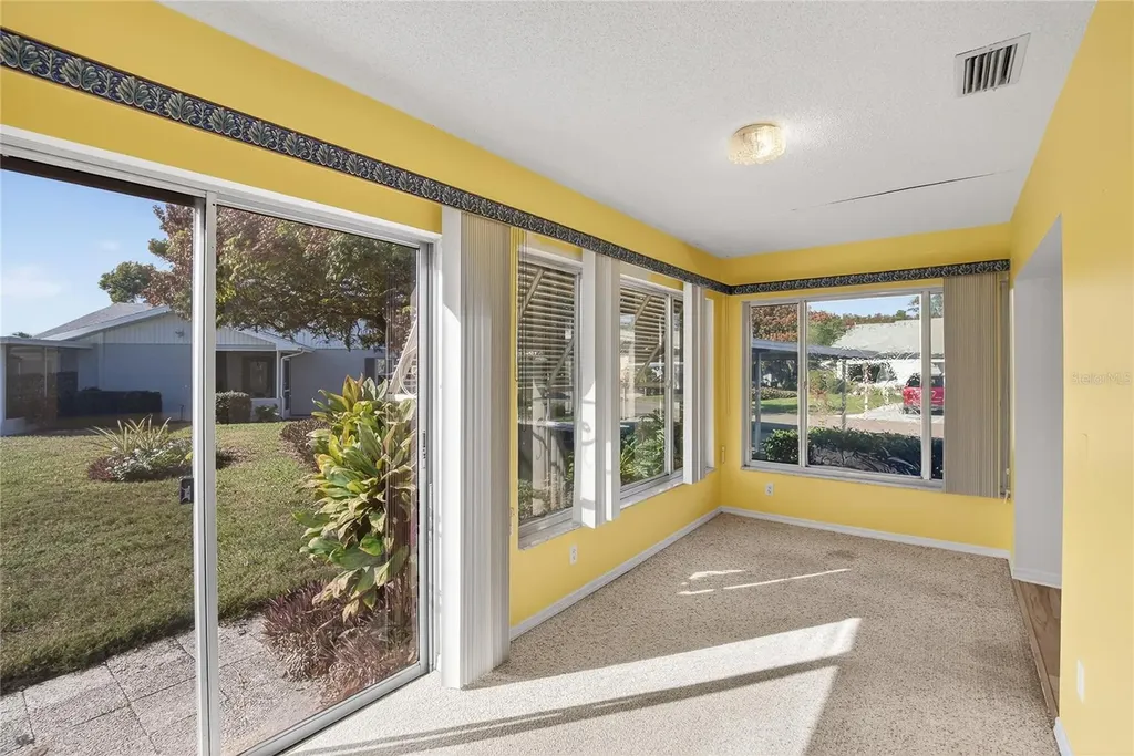 2345 Glenmore Circle Sun City Center FL 33573