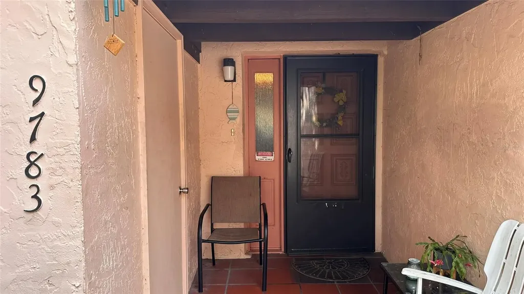 9783 86th Avenue Seminole FL 33777