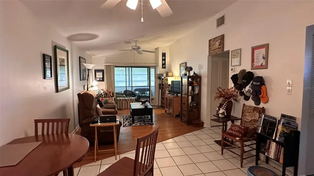 9783 86th Avenue Seminole FL 33777