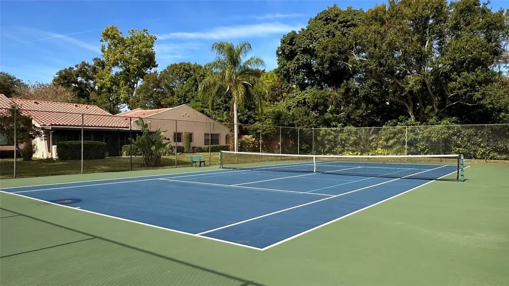 9783 86th Avenue Seminole FL 33777