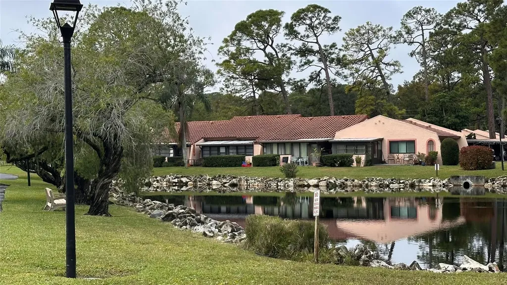 9783 86th Avenue Seminole FL 33777