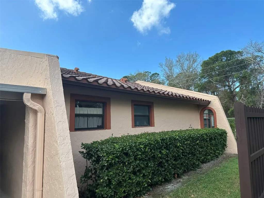 9783 86th Avenue Seminole FL 33777