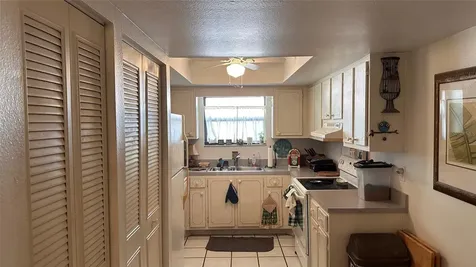 9783 86th Avenue Seminole FL 33777