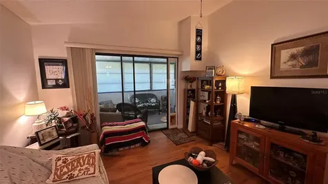 9783 86th Avenue Seminole FL 33777