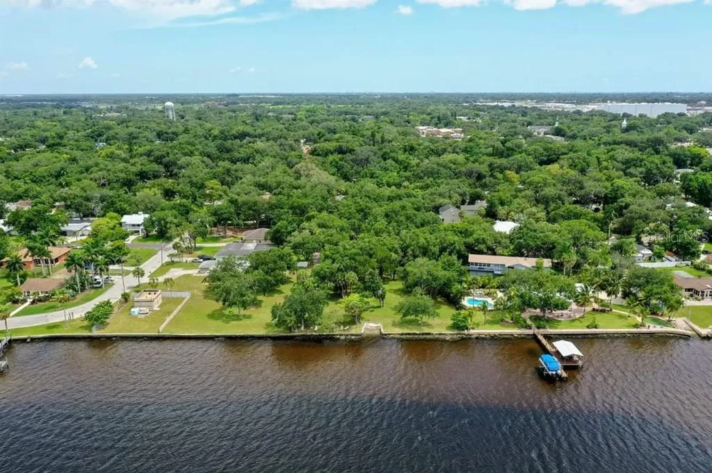 118 18th Street E Bradenton FL 34208