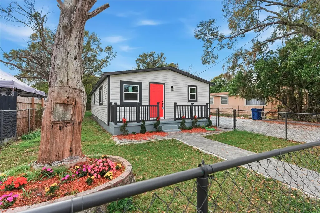 2516 W Kirby Street Tampa FL 33614