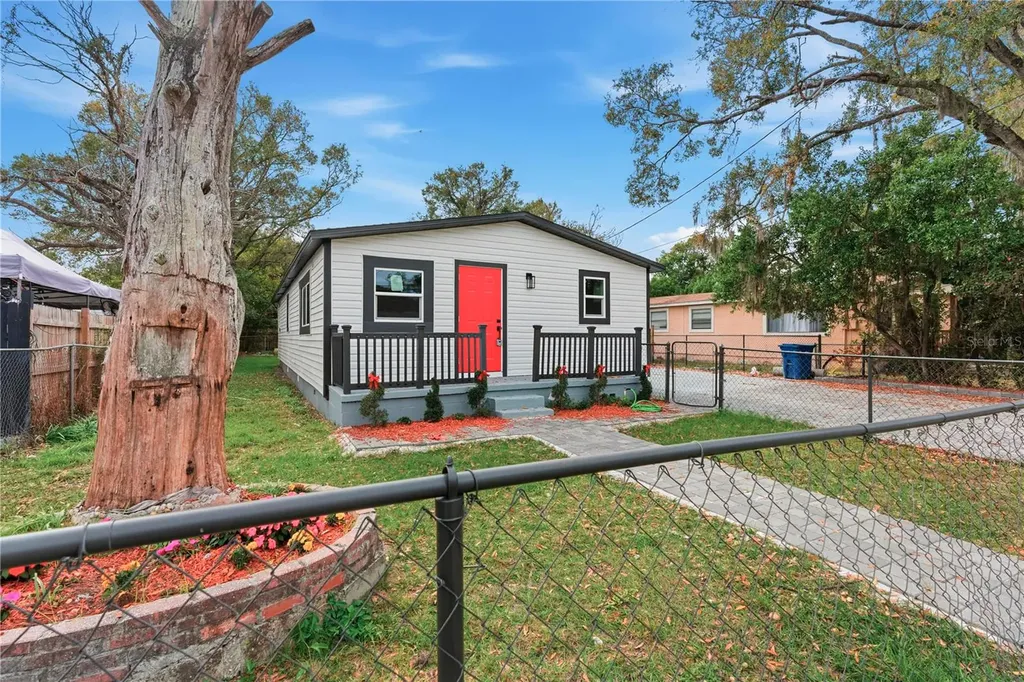 2516 W Kirby Street Tampa FL 33614
