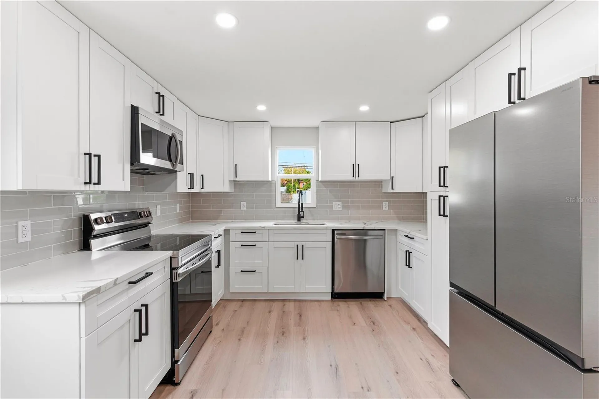 2516 W Kirby Street Tampa FL 33614
