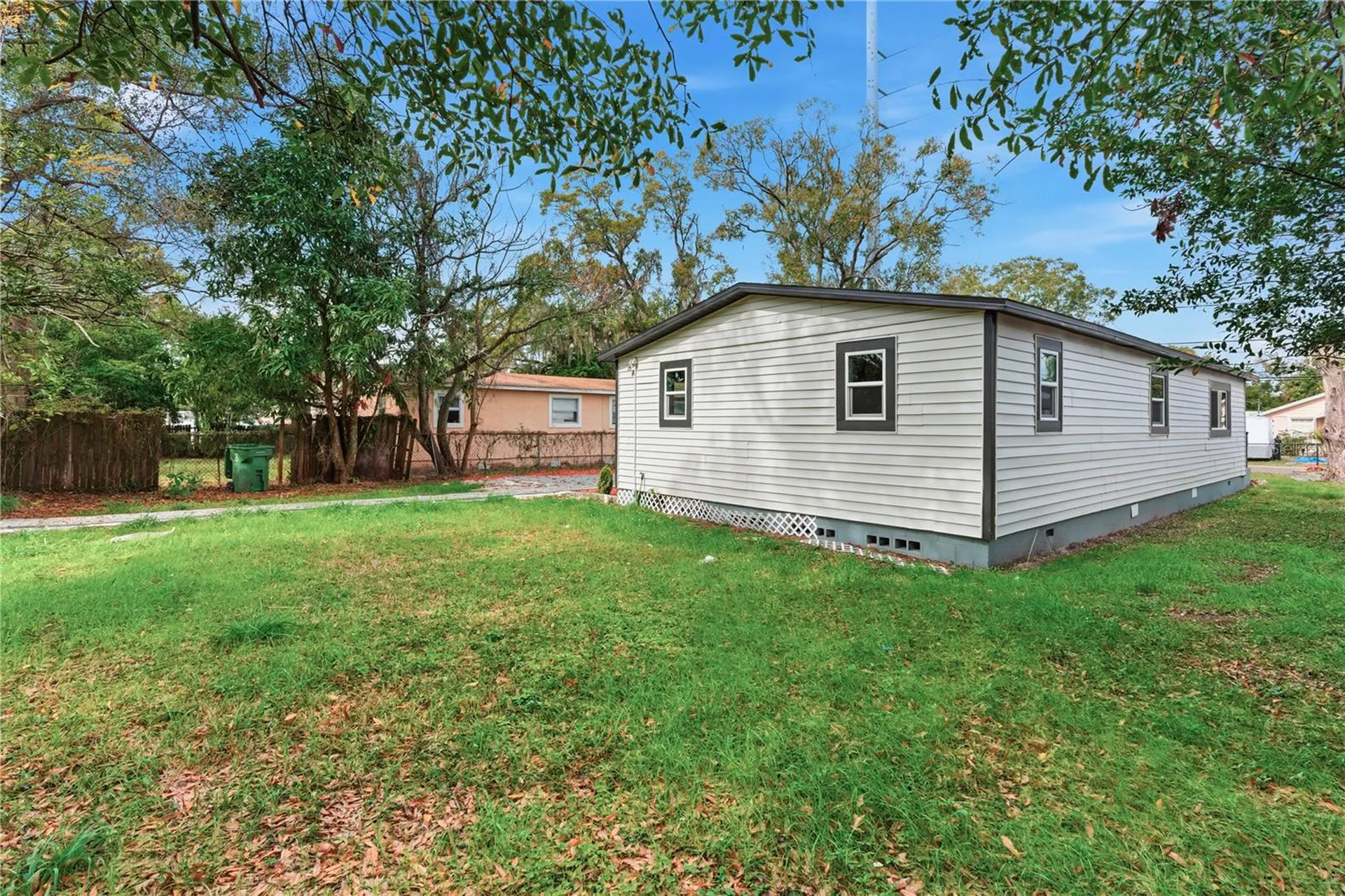 2516 W Kirby Street Tampa FL 33614