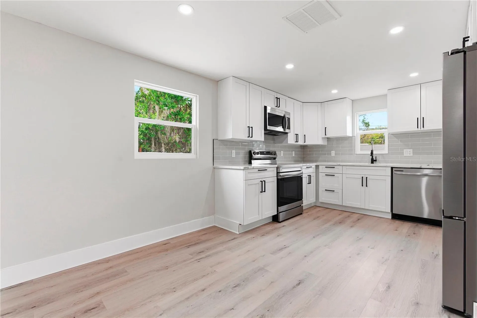 2516 W Kirby Street Tampa FL 33614