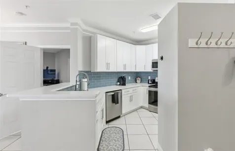 4345 Bayside Village Drive Tampa FL 33615