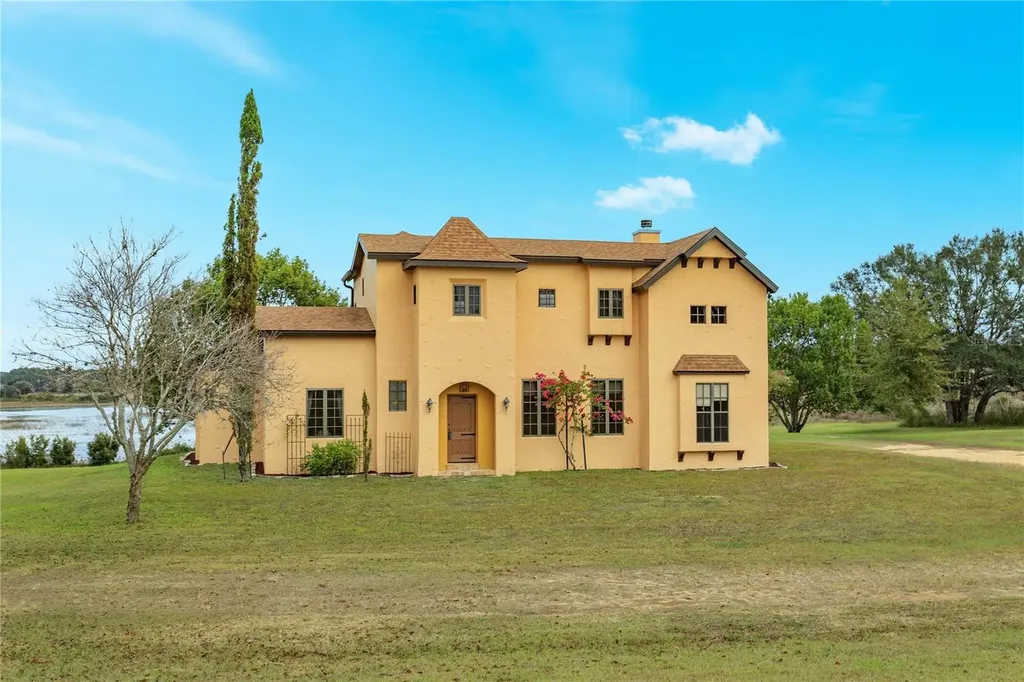 24540 Turkey Lake Road Howey In The Hills FL 34737