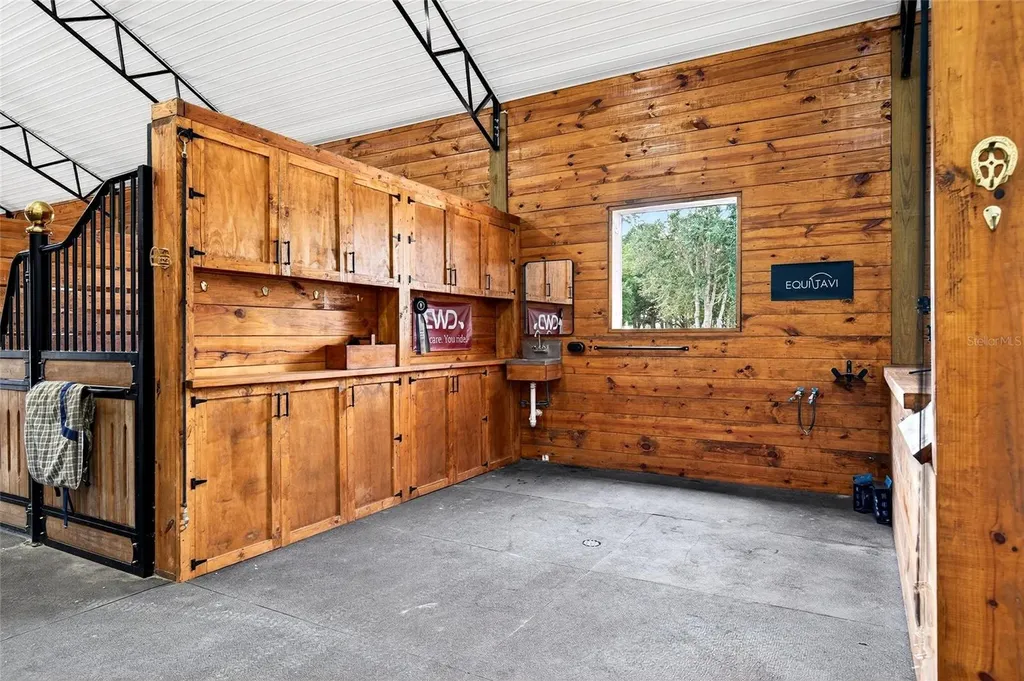 7824 NW 167th Court Morriston FL 32668