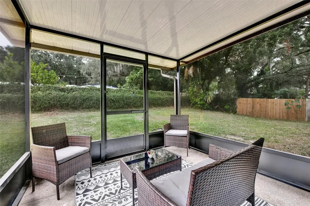 11616 Lewis Avenue Thonotosassa FL 33592