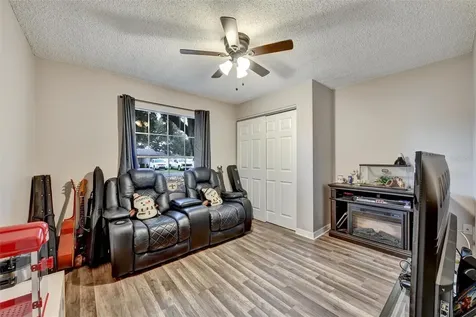 11616 Lewis Avenue Thonotosassa FL 33592