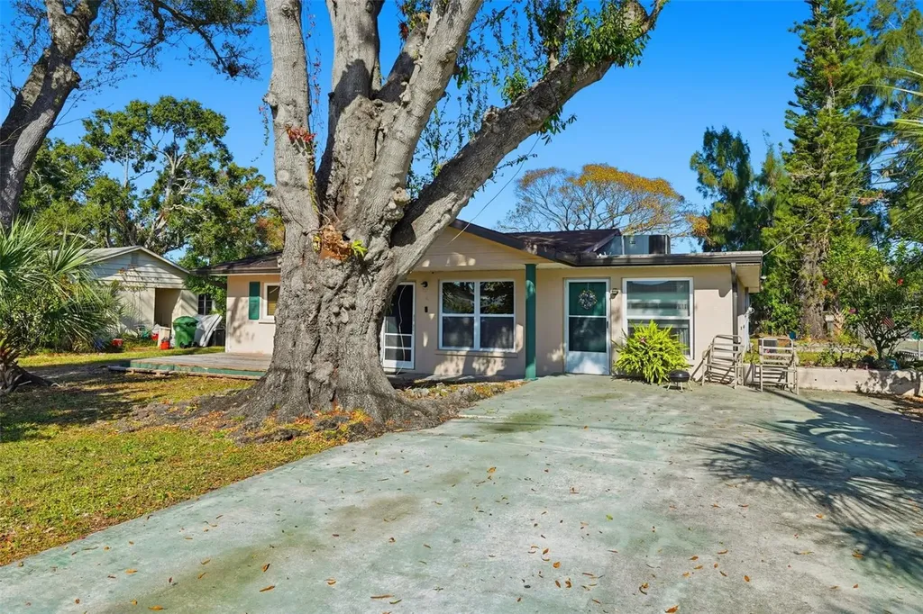 1619 Suponic Avenue Sarasota FL 34243