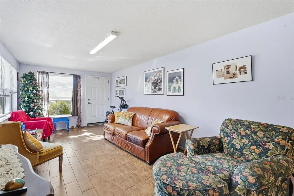 1619 Suponic Avenue Sarasota FL 34243