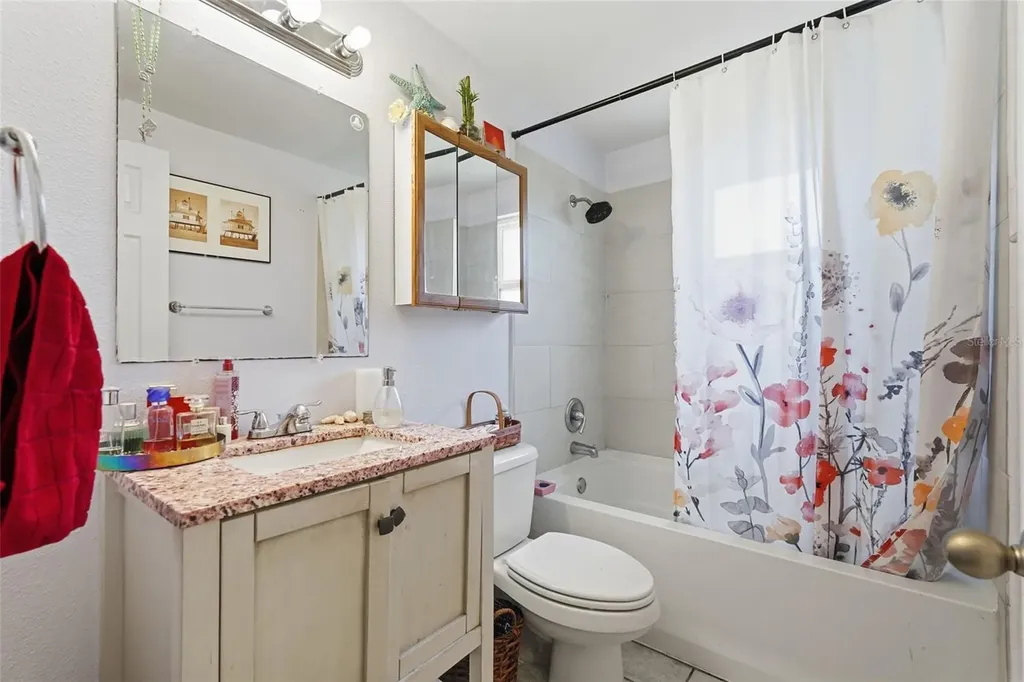 1619 Suponic Avenue Sarasota FL 34243