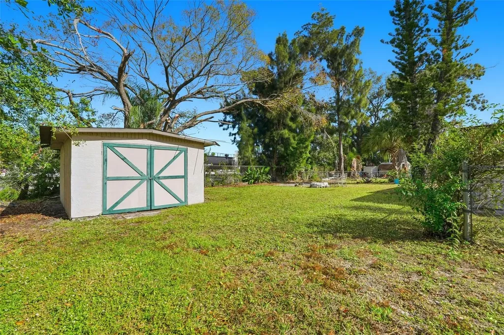 1619 Suponic Avenue Sarasota FL 34243