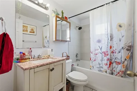 1619 Suponic Avenue Sarasota FL 34243