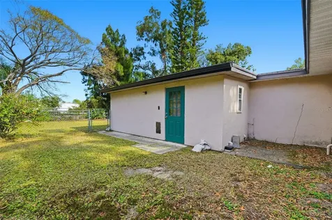 1619 Suponic Avenue Sarasota FL 34243