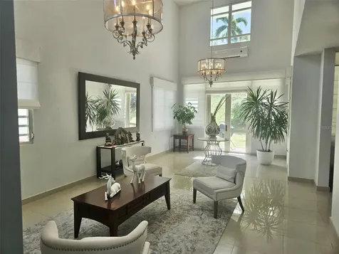 H 11 Caguas Real, Torres Del Oro Caguas PR 00725