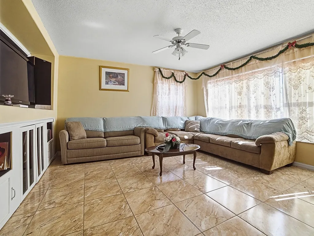 4547 Ashtubula Court Orlando FL 32818