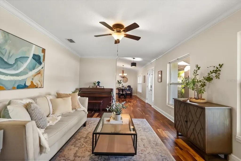 4512 Bridgewater Drive Orlando FL 32817