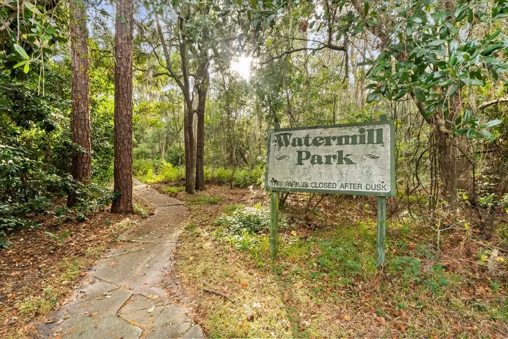 4512 Bridgewater Drive Orlando FL 32817