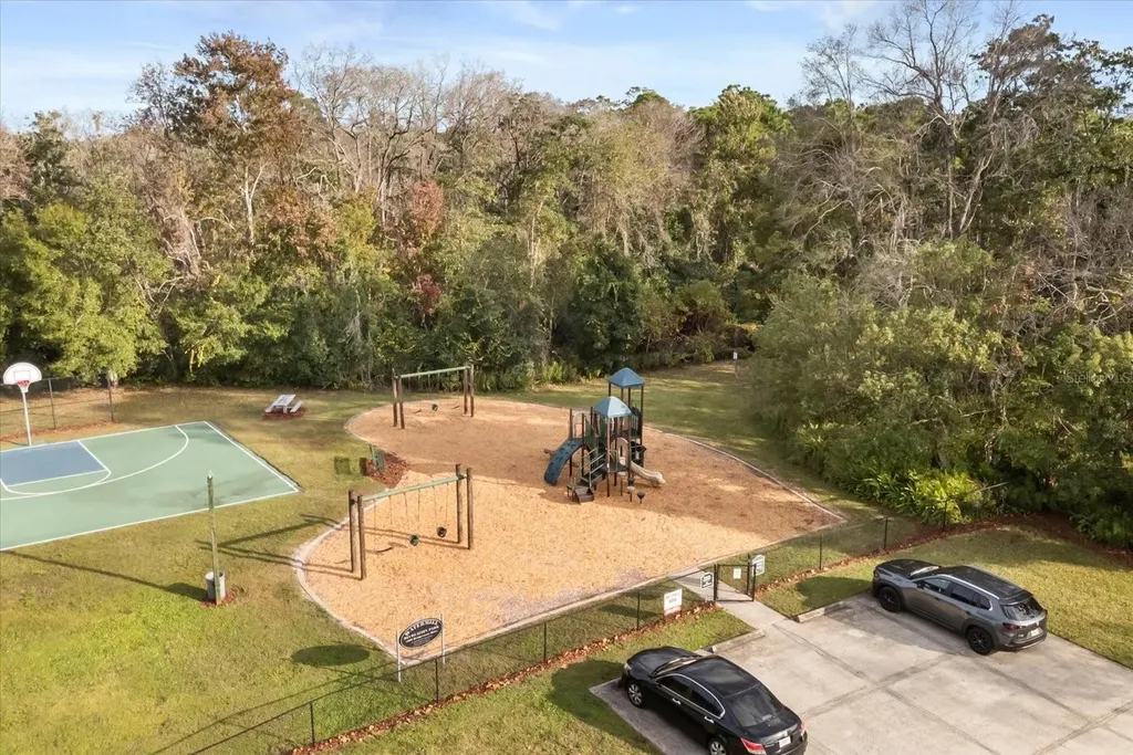 4512 Bridgewater Drive Orlando FL 32817